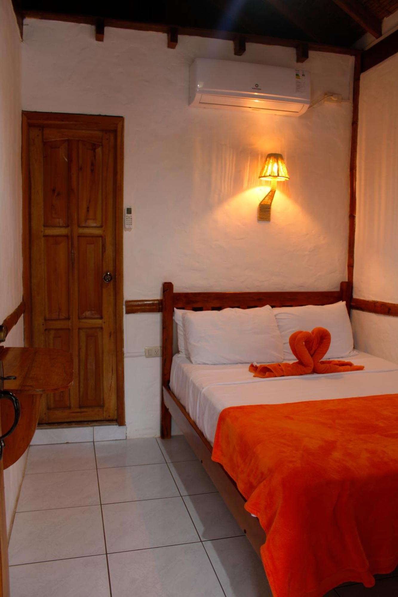 Hanga Roa Hotel Montañita Exterior foto
